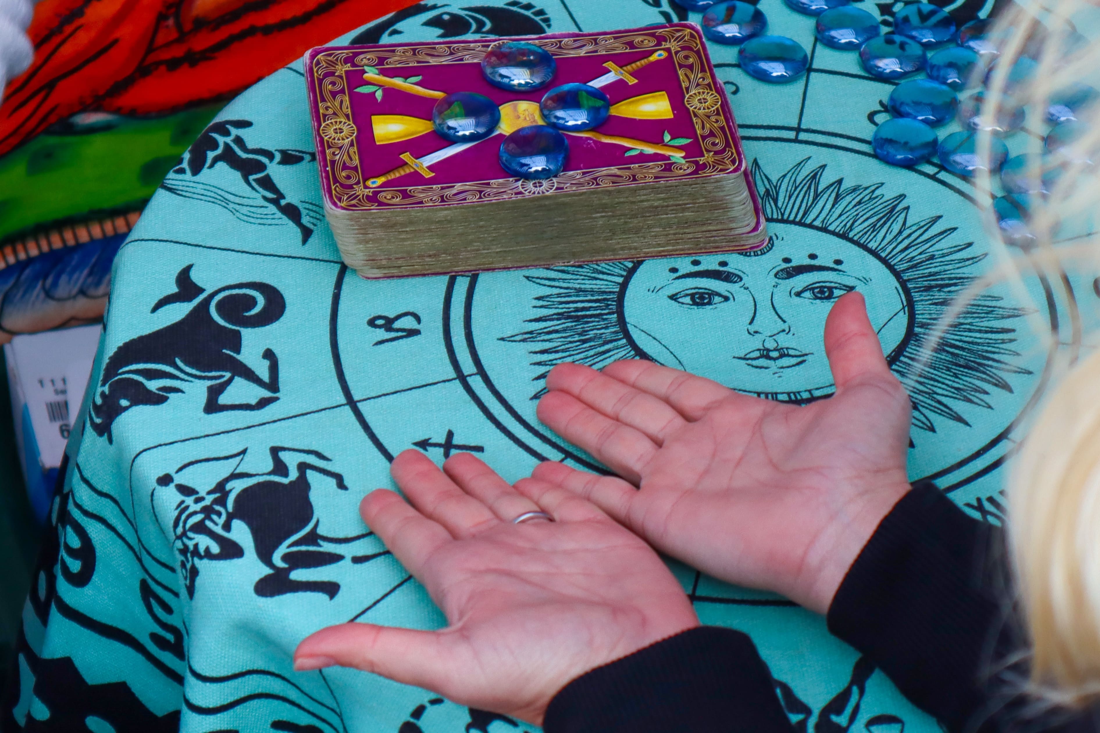 best astrologer for palm reading in usa